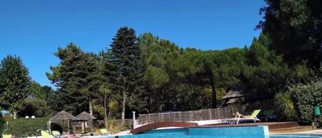 Piscine extérieure