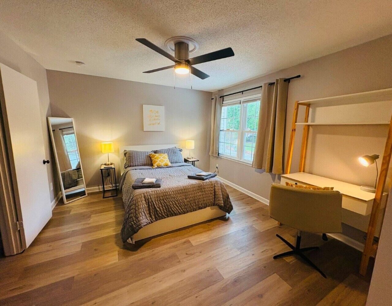 2 bedrooms, iron/ironing board, WiFi, bed sheets
