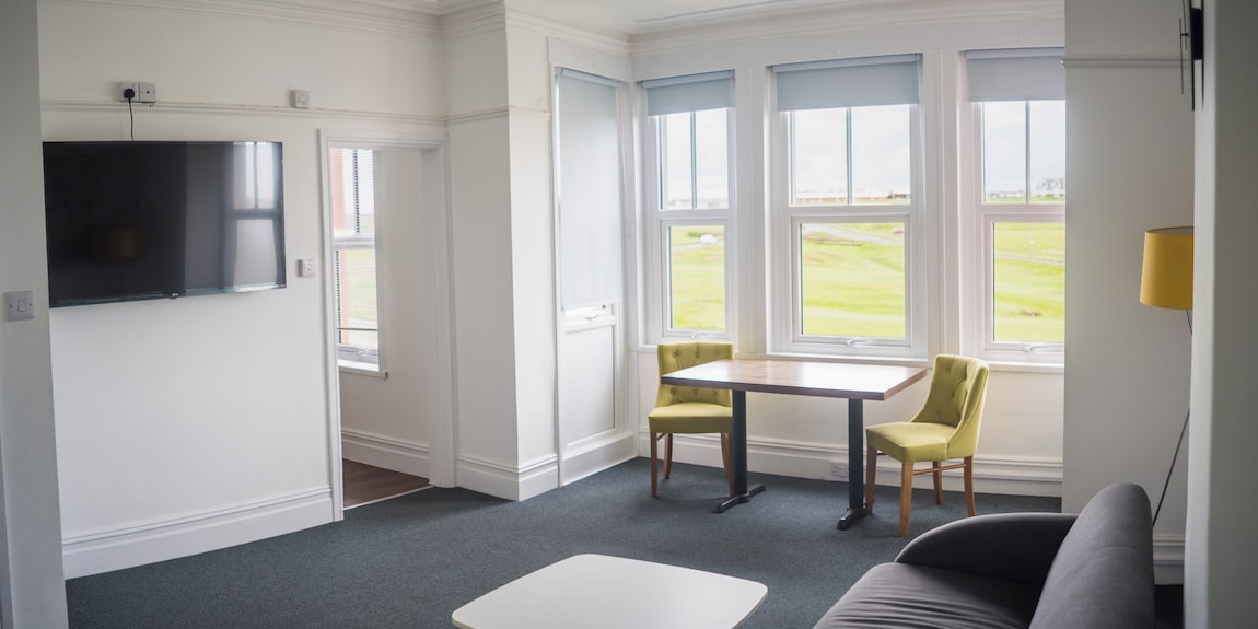 1 Bedroom Apartment With Separate Kitchen And Living Area - Bude