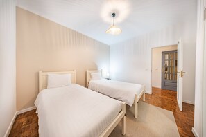 6 Schlafzimmer, Internetzugang, Bettwäsche