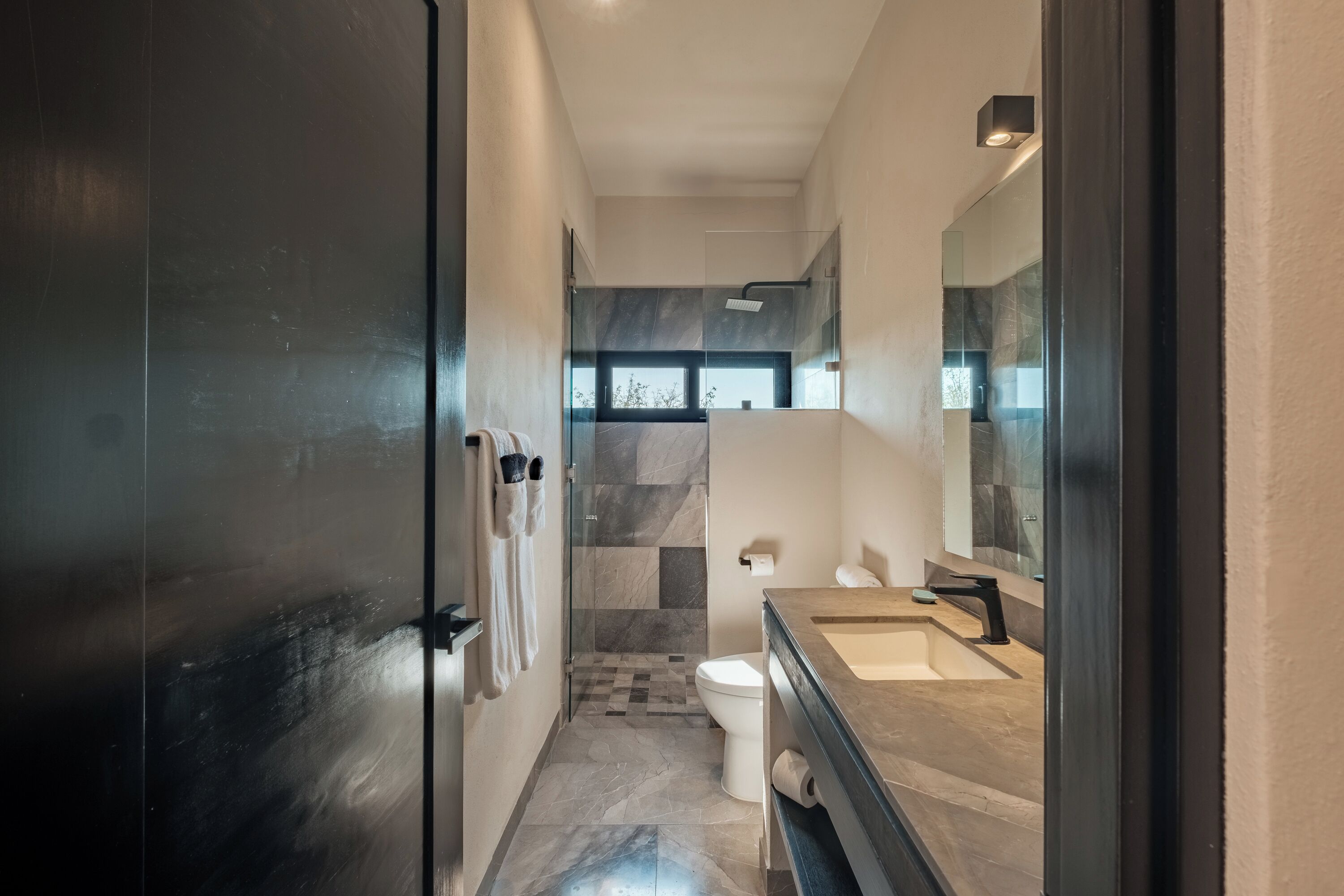 Luxury House, Garden View | Bathroom
