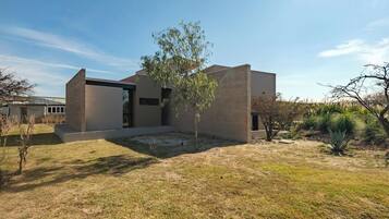 Luxury House, Garden View | Exterior
