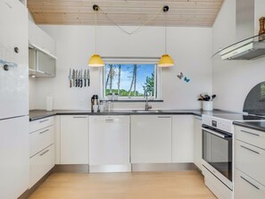 Fridge, microwave, dishwasher, cookware/dishes/utensils - "Eve" - 700m from the sea by Interhome (Hadsund)