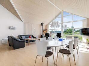 Dining - "Eve" - 700m from the sea by Interhome (Hadsund)