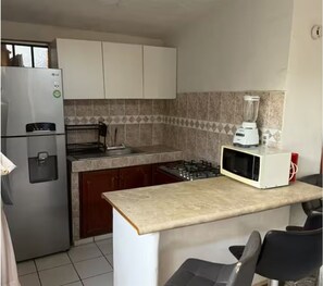 Private kitchen - Family House w/Air Conditioning and Garage (Colima)