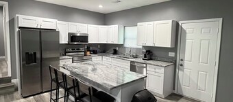 Entire home in Rex, Georgia