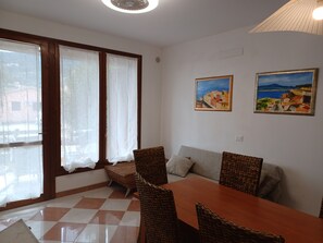 Dining - Vrbo Property (Toscana)