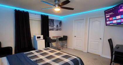 Room-platinum Staycation Suite Parking