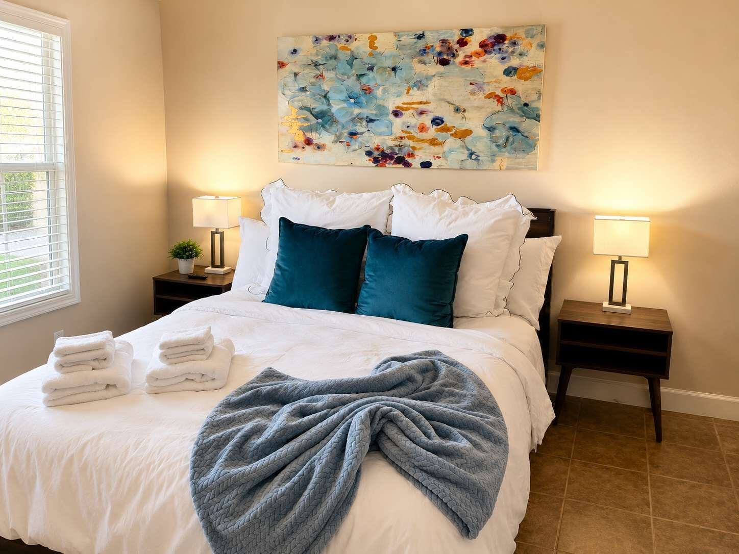 Iron/ironing board, free WiFi, bed sheets