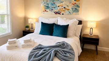 Iron/ironing board, free WiFi, bed sheets