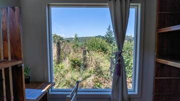 Double Room, Private Bathroom, Sea View | Bahagian dalam