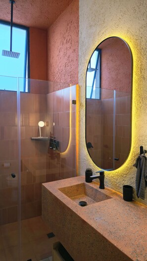 Shower, hair dryer, towels, soap - S3 Loft 2 Niveles, Red Descanso, Fifa Fan Fest Guadalajara Centro Pet Friendly (Guadalajara)