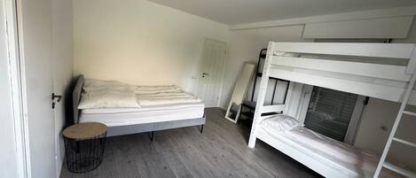 1 makuuhuone, vauvan matkasänky, ilmainen Wi-Fi