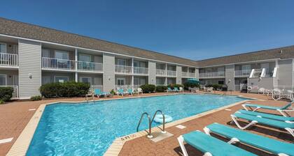 Cozy Soundside Retreat at Villas of Hatteras Landing