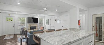 MAGNOLIA TREE BEACH HOUSE
