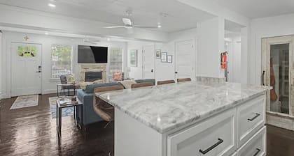 MAGNOLIA TREE BEACH HOUSE