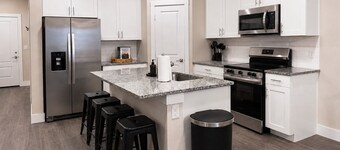 Spacious Luxe Home Near Downtown Dallas/World Cup