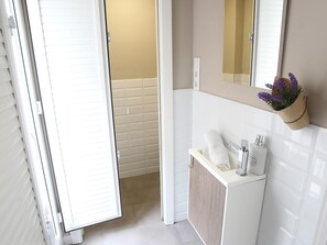 Hair dryer, towels - La Casita del Laurel by El Rincon (Logroño)