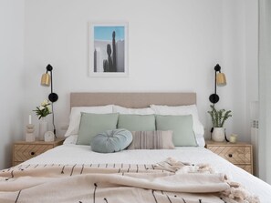 Internet, bed sheets - Los apartamentos de Elena, centro histórico II by El Rincon (Logroño)