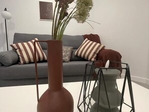 TV - Apartment La Paz, new, wifi & confort by El Rincon (Logroño)