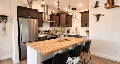 June Special: Brand-New Premium 1BR Suite That Sleeps 4 + Rental Car Credit