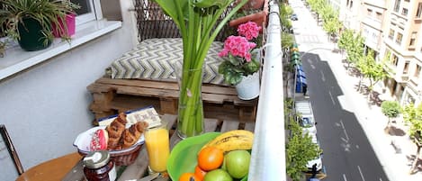 屋外ダイニングエリア
