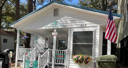 4-bedroom home in perfect Myrtle Beach with cozy vibes