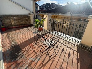 Outdoor dining - The terrazce of La Merced (LOGROÑO)