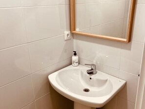 Hair dryer, towels - APARTAMENTOS SAN NICOLAS (LOGROÑO)
