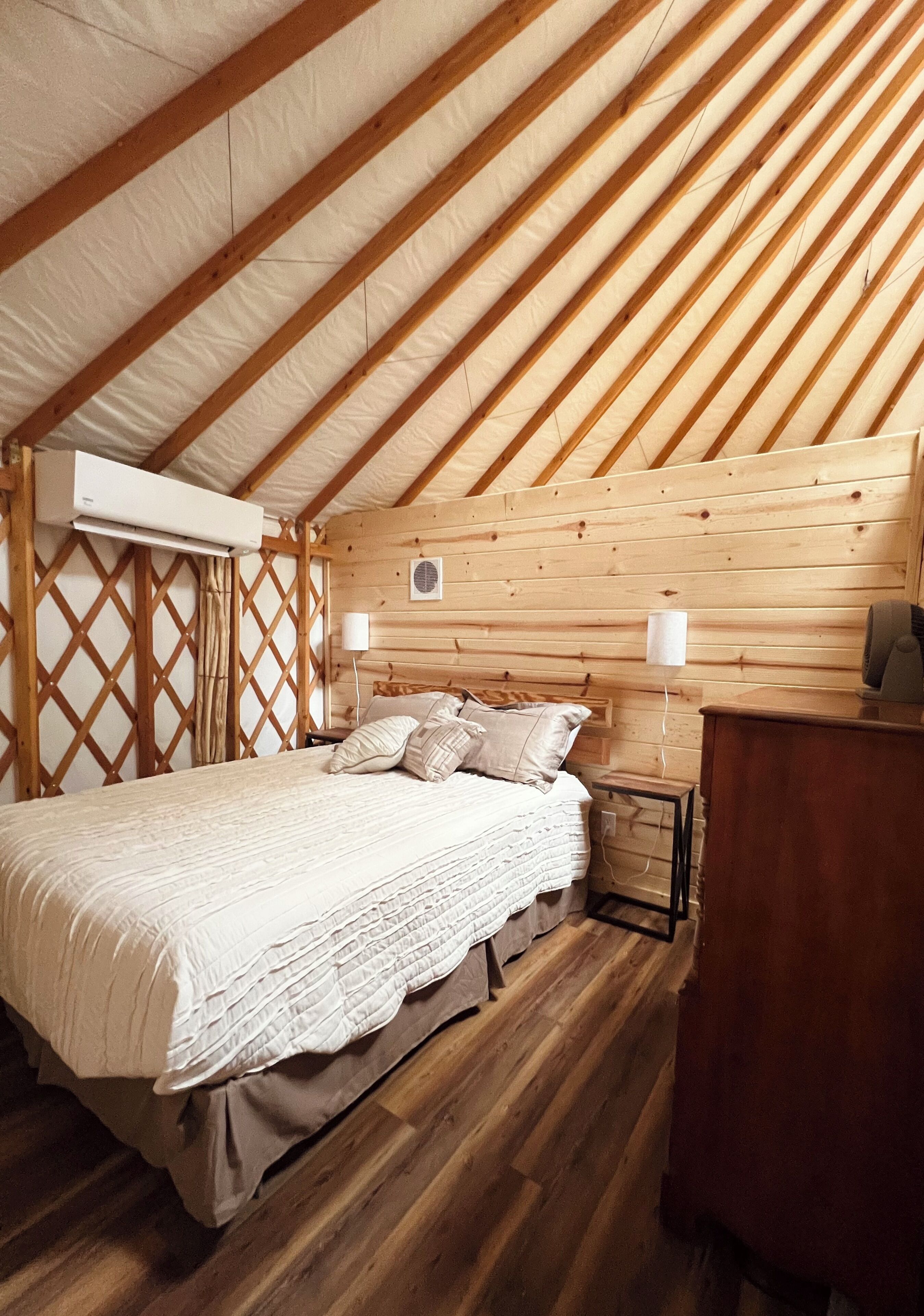 1 bedroom, WiFi (free), bed sheets