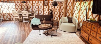 Luxury Yurt Near Fort Smith Hot Tub, Fishing Pond, & Hiking