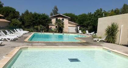 252 - Charming holiday home in Hourtin-Port, at the heart of Résidence du Lac