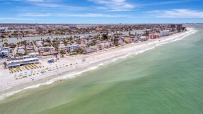 Beach nearby - Walk 2 the Beach in mins! BBQ Grill & Beach Gear (Treasure Island)