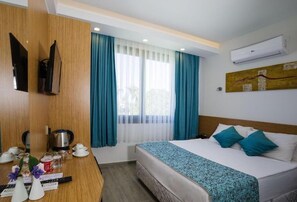 In-room safe, soundproofing, free WiFi - MY MARİN HOTEL (muğla)