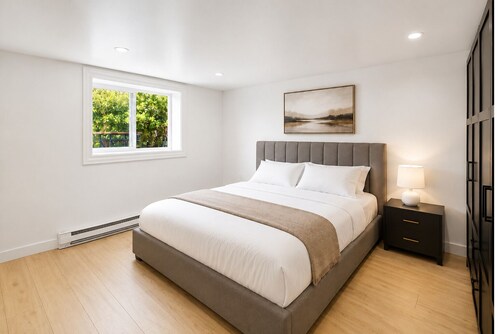 Cozy Stay in Central St. John’s  - 5mins from MUN, Downtown, Hospital and more