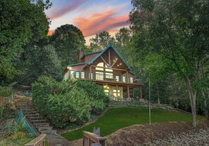 Exterior - Mi Casa, Su Casa | Fire Pit | Dock | Game Rom | Sleeps 14 (Sherrills Ford)