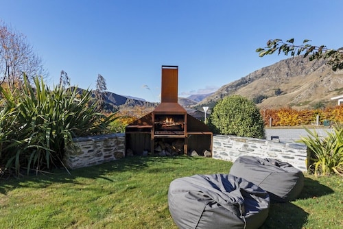 Perfect for families, this spacious home with spa pool is perfect for relaxation or adventure.