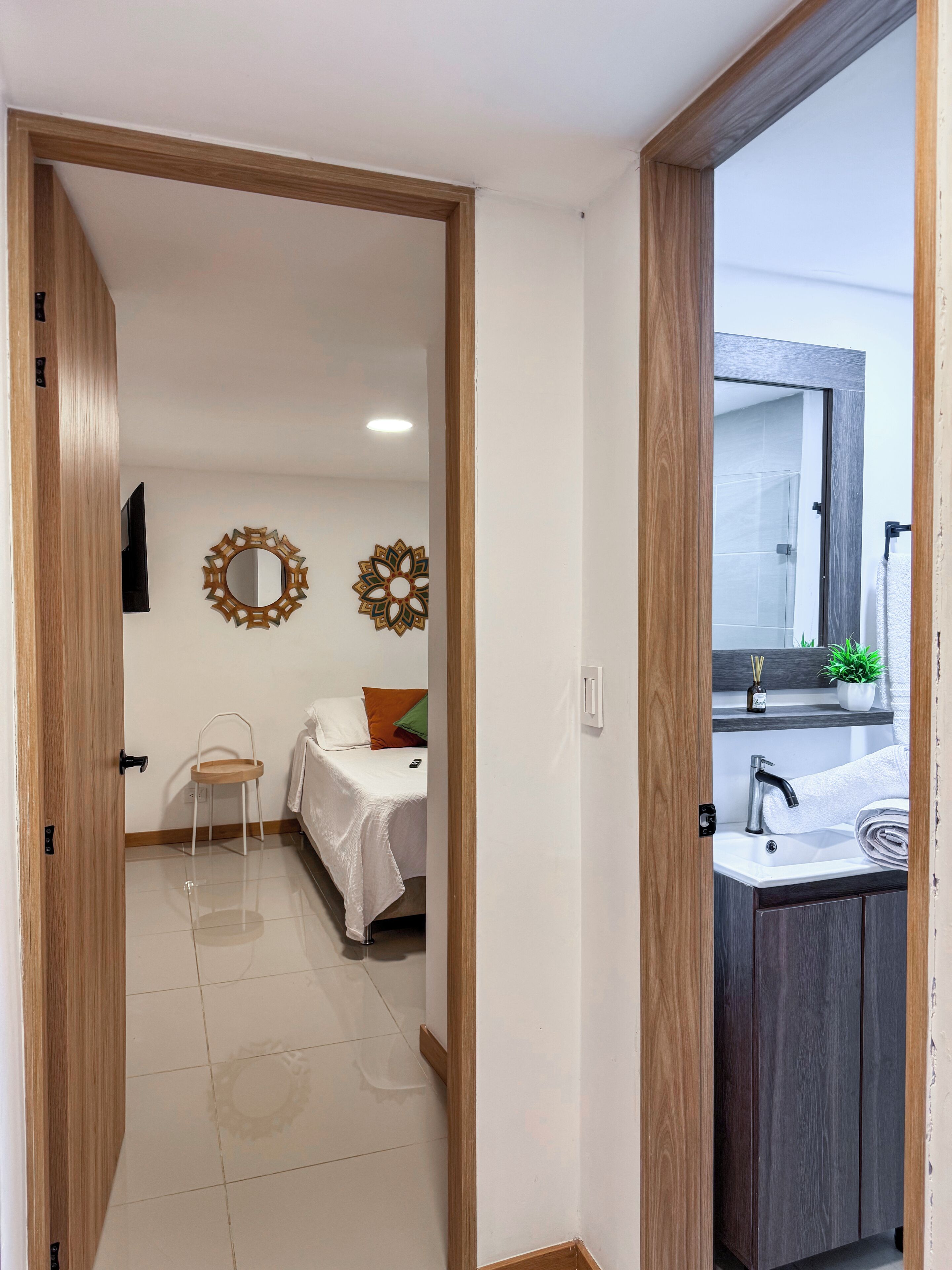 3 bedrooms, desk, iron/ironing board, WiFi