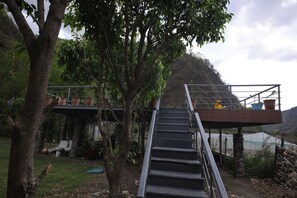 ハウス | 施設の敷地