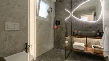 Panoramic Villa, 3 Bedrooms, Sea View | Bathroom | Shower, free toiletries, hair dryer, towels