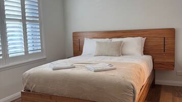 1 chambre, fer et planche Ă repasser, Wi-Fi, draps fournis