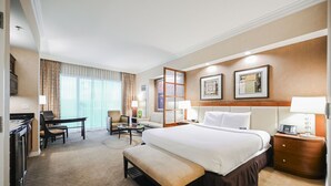 1 bedroom, desk, iron/ironing board, free WiFi - SVS: PH Floor Strip View Balcony | Signature at MGM (Las Vegas)