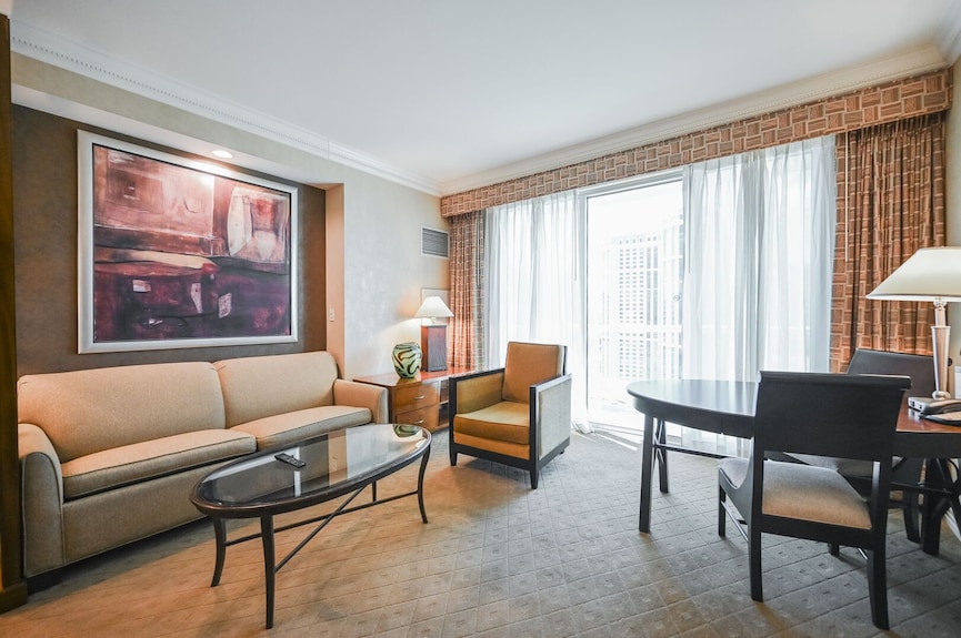 Strip View Studio Balcony No Resort Fee C27t1 - Las Vegas, NV
