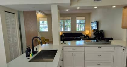 Elite Beach Residence 2065 Hallandale Beach