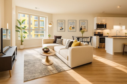 Modern Fairfax 2BR with Pool & Pet Spa
