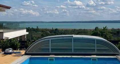 Holiday home with pool and air conditioning