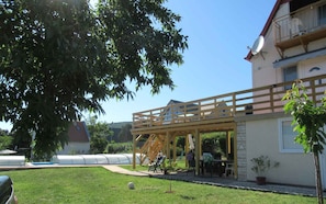 Property grounds - Holiday home with pool and air conditioning (Csopak)