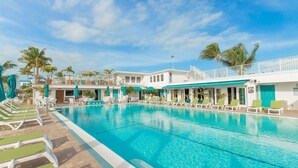 Pool - Reel-Axed Retreat ~ Pet Friendly, 37.5' Dock, Tiki Hut, Cabana Club w Pool Access (Key Colony Beach)