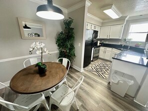 Private kitchen - Enjoyable and cozy 1-bedroom apartment with AC in Winter Park (Winter Park)