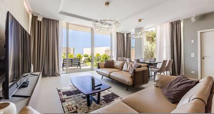 Luxe Green Coast Villa Jacuzzi Free Buggy